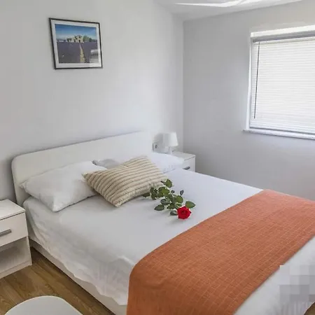 In With Sea View, Balcony, Air Conditioning Wifi 3777-2 *
